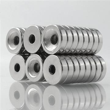 50 kpl. Rengasmagneetit 12 x 4mm