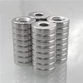 50 kpl. Rengasmagneetit 12 x 4mm