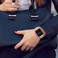 Apple Watch Series 9/8/SE (2022)/7/SE/6/5/4/3/2/1 Tech-Protect Milanese Ranneke (Avoin pakkaus - Tyydyttävä) - Tähtien valo