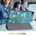 iPad Air 13 (2025) Tri-Fold Series Smart Folio -kotelo - Valkoiset kukat