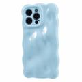 iPhone 13 Pro aaltoileva reuna Candy Bubbles TPU-kotelo - Vauvan sininen